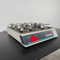 New Brunswick Innova 2100 Platform Shaker image 0